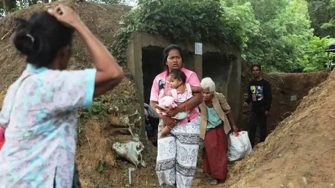 Tailand Kambodja bilan ziddiyat keskinlashgani sababli 600 dan ortiq maktabni yopdi