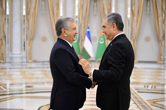 Shavkat Mirziyoyev Gurbanguli Berdimuhamedov bilan uchrashuv o‘tkazdi