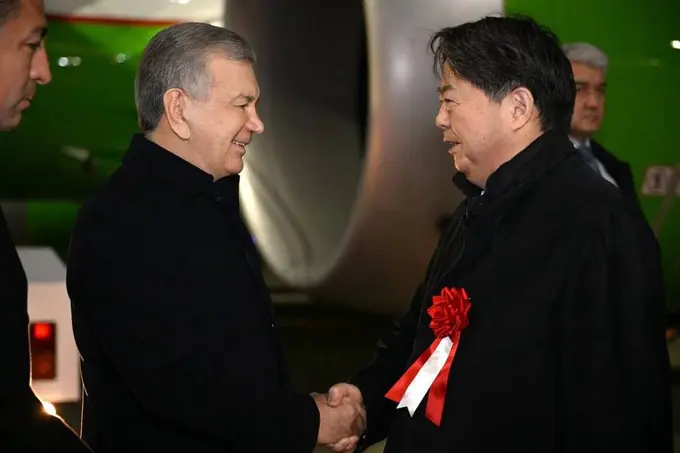 Shavkat Mirziyoyev rasmiy tashrif bilan Tokioga bordi