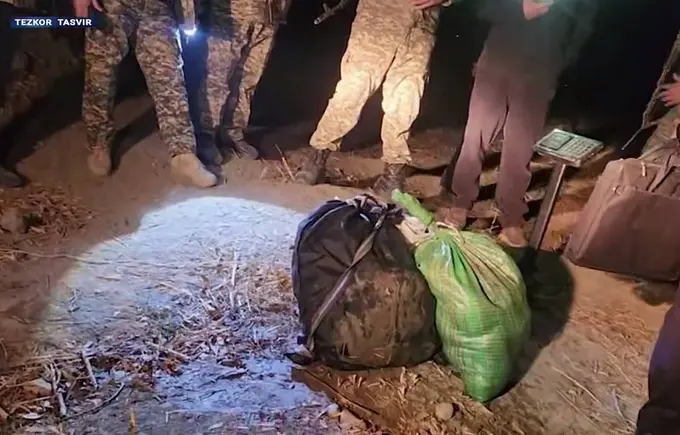 Тожикистондан 100 килодан ортиқ наркотик олиб кирганлар қамоққа олинди