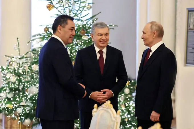 Shavkat Mirziyoyev hamda MDHga aʼzo davlatlar rahbarlari “Ermitaj” muzeyi bilan tanishdi