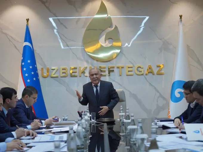“O‘zbekneftgaz”ning yangi raisi 4 ta neft bazasi rahbarlarini ishdan oldi