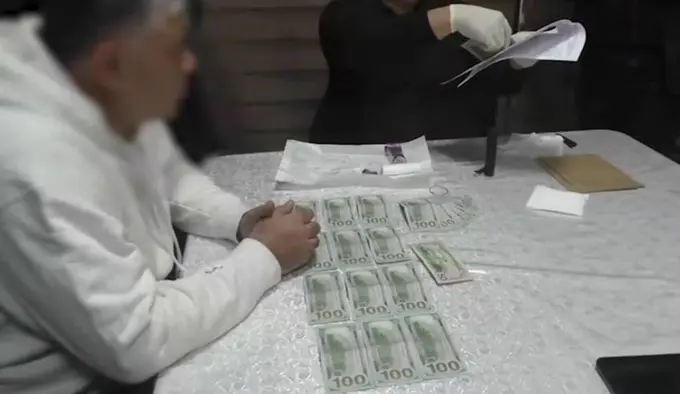 Toshkentda koloniyadagi mahkumdan 7,5 ming dollar talab qilgan shifokorlar qoʻlga olindi