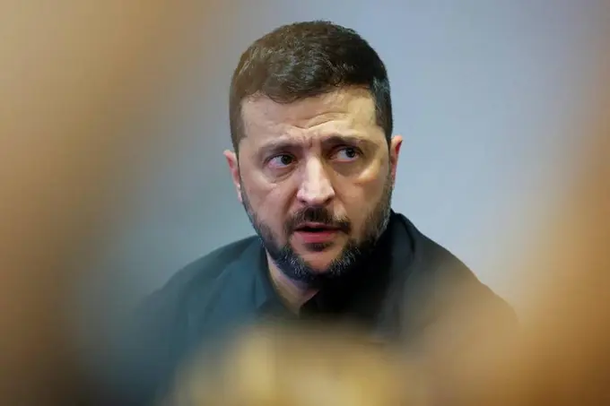 Zelenskiy hududiy masalani Putinsiz hal qilib boʻlmasligini aytdi