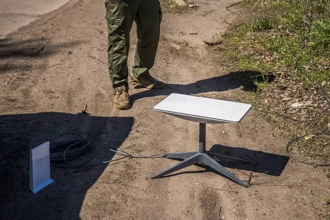 Ukrainada rossiyalik harbiylar foydalanayotgan Starlink interneti o‘chirib qo‘yildi