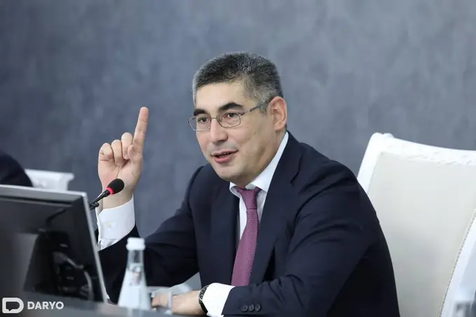 “Boshqa davlatlardan orqada qolyapmiz” — Sherzod Kudbiyev Oʻzbekistonda uy qurib bitkazish surʼati sekinligini tanqid qildi
