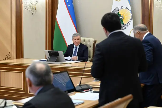Prezidentga neft va gaz sohasida belgilangan vazifalar ijrosi bo‘yicha hisobot berildi