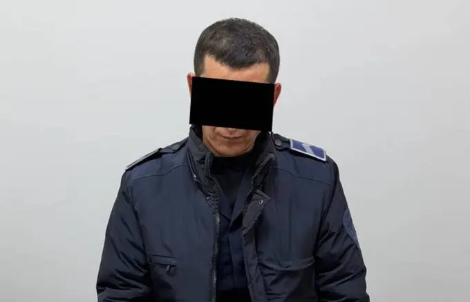 Тошкентда ФВБ ходими 1500 доллар пора олаётганда ушланди