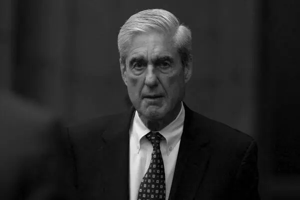 Трампнинг Россия билан алоқаларини тергов қилган собиқ махсус прокурор 82 ёшида вафот этди