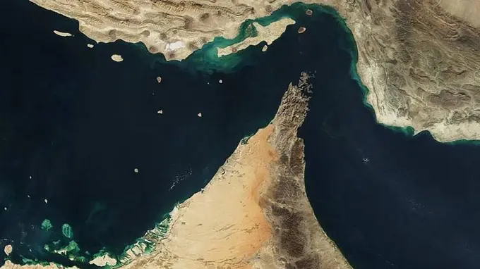 Tramp Eronga Hormuz bo‘g‘ozini ochish uchun ikki kun muhlat berdi
