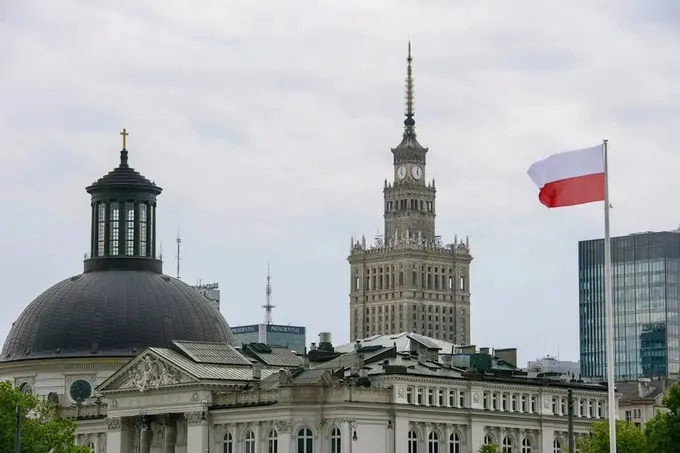 Польша 3,6 мингдан ортиқ ўзбекистонлик мутахассисга эҳтиёж билдирди