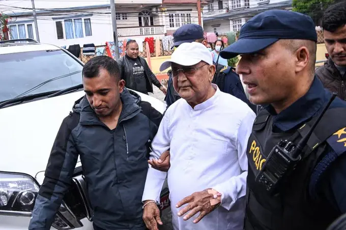 Nepal sobiq bosh vaziri qoʻlga olindi