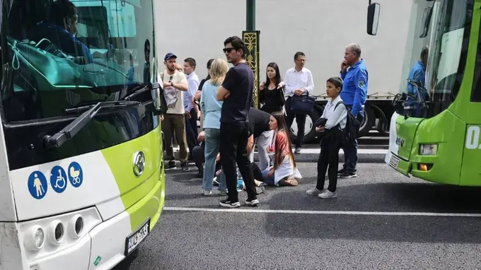 Toshkentda avtobus 13 yoshli qizni urib yubordi