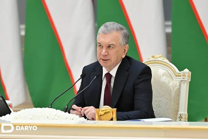 Президент мустақилликнинг 35 йиллигини кенг нишонлаш тўғрисидаги қарорни имзолади