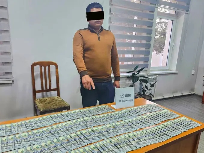 Farg‘onada noqonuniy ravishda 15 ming dollar olgan fermer xo‘jaligi rahbari ushlandi