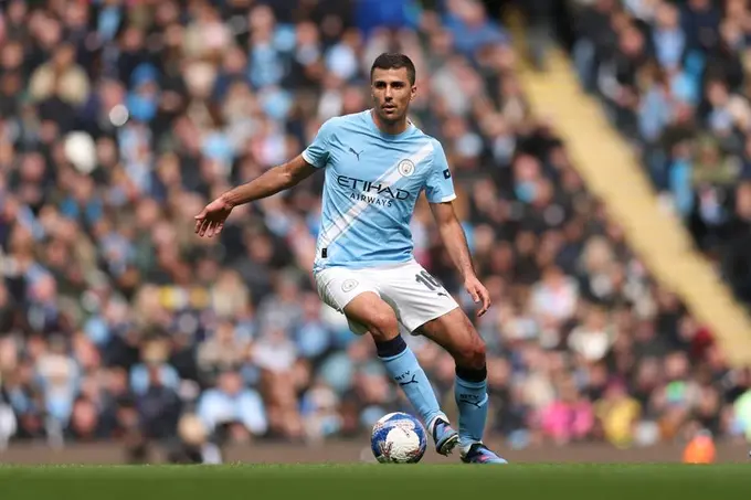 “Real” Rodri uchun qancha to‘lamoqchi ekanligi ma’lum bo‘ldi — TEAMtalk