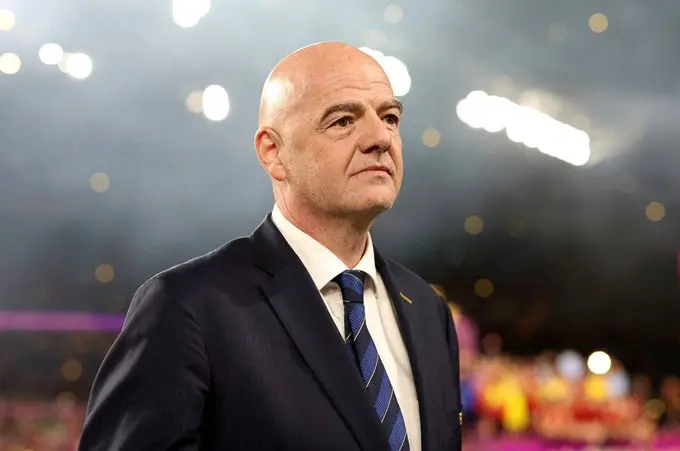 FIFA президенти Жанни Инфантино 2025 йил қанча даромад қилгани маълум бўлди
