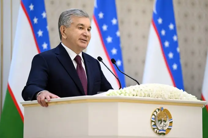 Президент уй-жой коммунал хизмат кўрсатиш соҳаси ходимларини табриклади