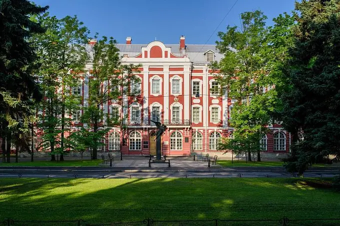 В Санкт-Петербургском университете начнут преподавать узбекский язык как третий иностранный