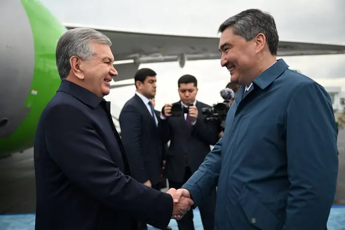 Shavkat Mirziyoyev amaliy tashrif bilan Ostonaga yetib bordi