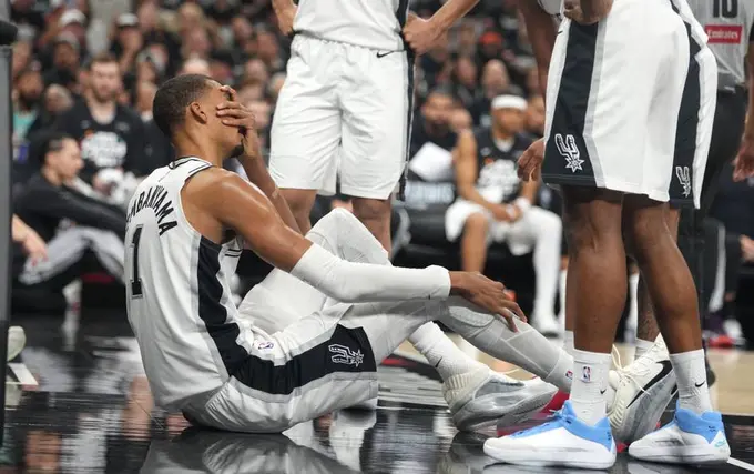 NBA yulduzi pley-off o‘yinida miya chayqalishi sabab maydonni tark etdi