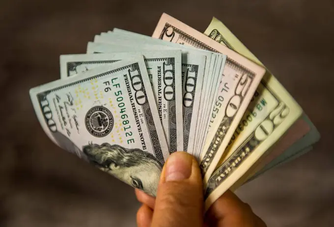 Uzbekistan’s population sells $6bn in foreign currency to banks in 1Q26