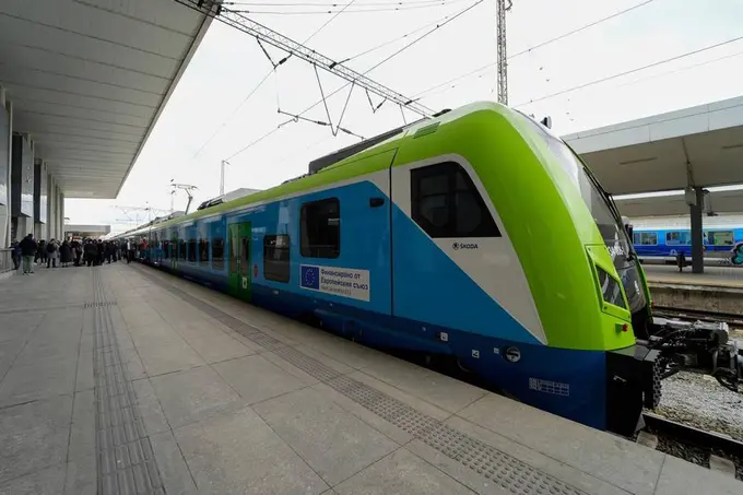 Uzbekistan to purchase 10 electric trains from Skoda Group