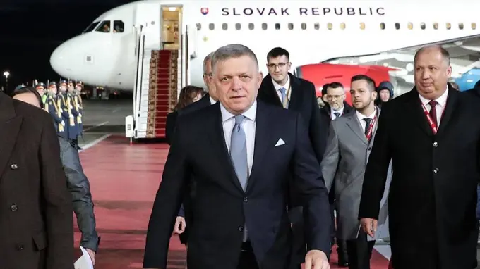 Slovakiya bosh vaziri Moskvadagi paradda qatnashmaydigan bo‘ldi