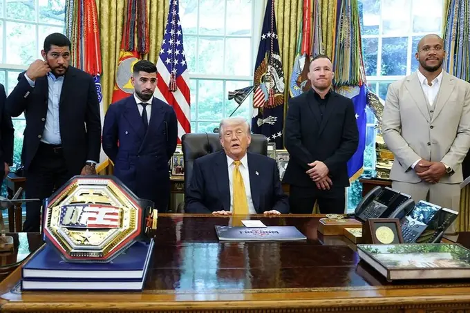 “Yerdagi eng buyuk shou” — Tramp UFC Oq uy turniri ishtirokchilari bilan uchrashdi