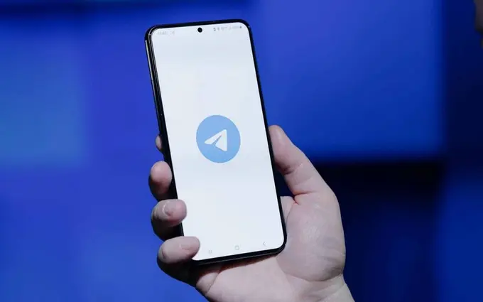 Farg‘onada Telegram orqali o‘quvchiga shilqimlik qilgan o‘qituvchi 5 sutkaga qamaldi