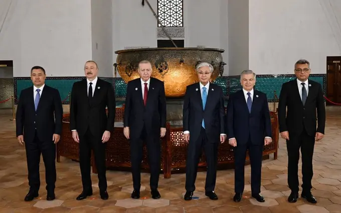 Uzbekistan’s President Mirziyoyev holds talks with Erdogan and Japarov