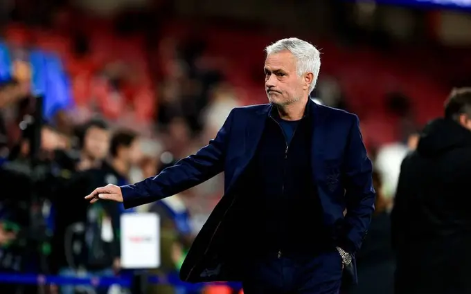 Mourinyo “Real” bosh murabbiyiga aylanadi — Romano