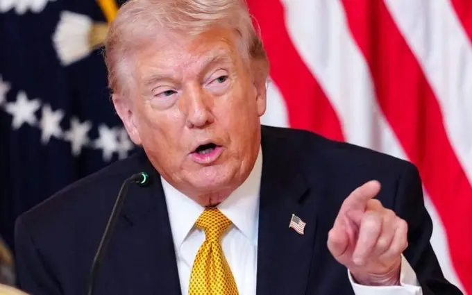“Эрондан ҳеч нарса қолмайди”. Трамп Теҳронни тезроқ сулҳ тузиш ҳақида огоҳлантирди