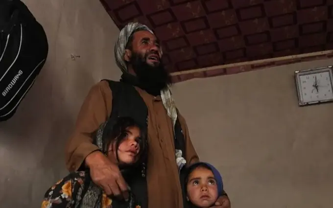 “Bir qizimni sotsam, qolgan farzandlarimni kamida to‘rt yil boqaman” — afg‘onistonlik erkak