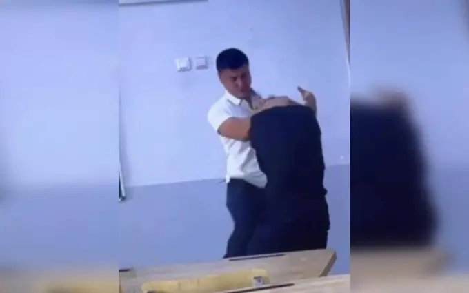 Toshkentdagi maktabda 9-sinf o‘quvchisini kaltaklagan o‘qituvchiga jinoyat ishi qo‘zg‘atildi