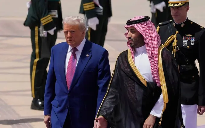 Трамп ҳаж мавсумидан сўнг Эронга қарши урушни қайта бошлайди — ОАВ