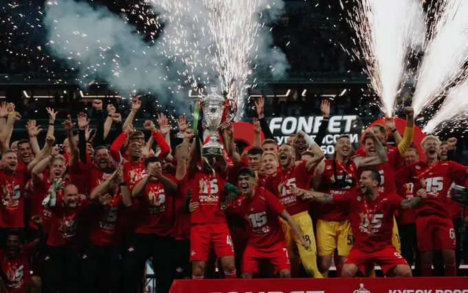 “Spartak” futbolchilari Rossiya Kubogi sovrinini sindirib qo‘yishdi (foto)