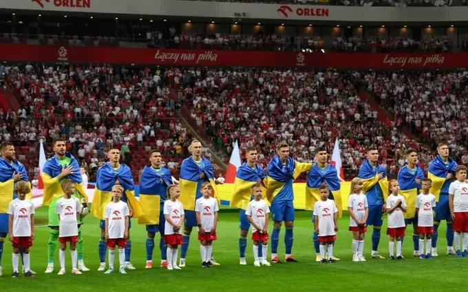 Polshada muxlislar Ukraina terma jamoasi madhiyasi va o‘yinchilariga nisbatan norozilik bildirdi
