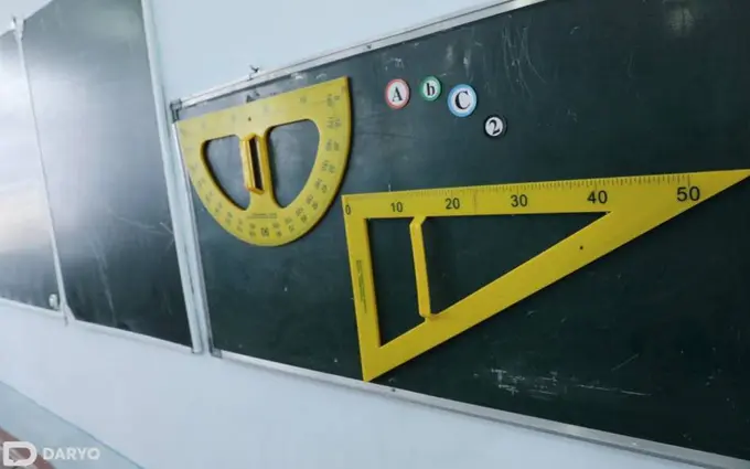 Uzbekistan awards qualification categories to 5,000+ teachers