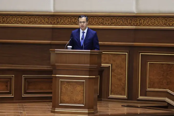 “Narxlarni oshiruvchi jiddiy xatarlar koʻrmayapmiz” — Timur Ishmetov 2027-yilda inflyatsiya darajasi 5 foizga tushishini aytdi