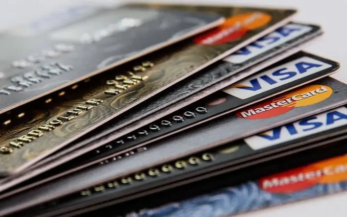 В России выведут из оборота карты Visa и Mastercard