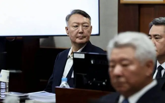 Janubiy Koreya sobiq prezidenti Yun Sok Yol uchun o‘lim jazosi so‘raldi