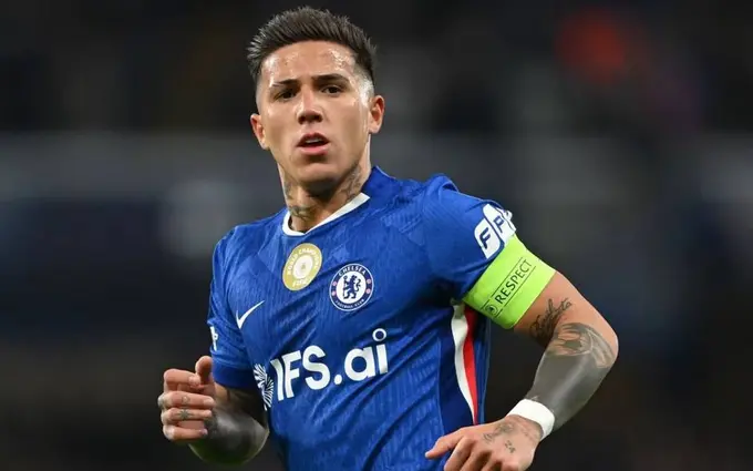 “Real” Enso Fernandes uchun ikki nafar futbolchisini taklif qilmoqchi — Defensa Central