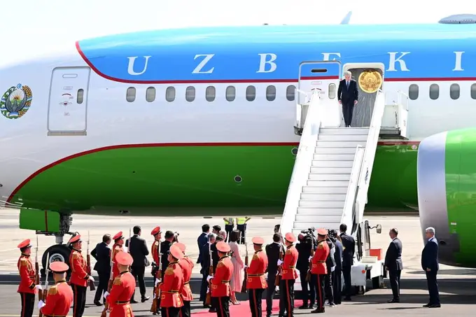 Shavkat Mirziyoyev davlat tashrifi bilan Tbilisiga yetib bordi