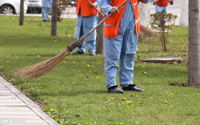 Uzbekistan proposes honorary state title for utility workers