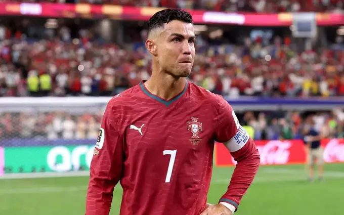 “Krishtianu — haqiqiy namuna” — Portugaliya bosh murabbiyi Ronaldu haqida gapirdi