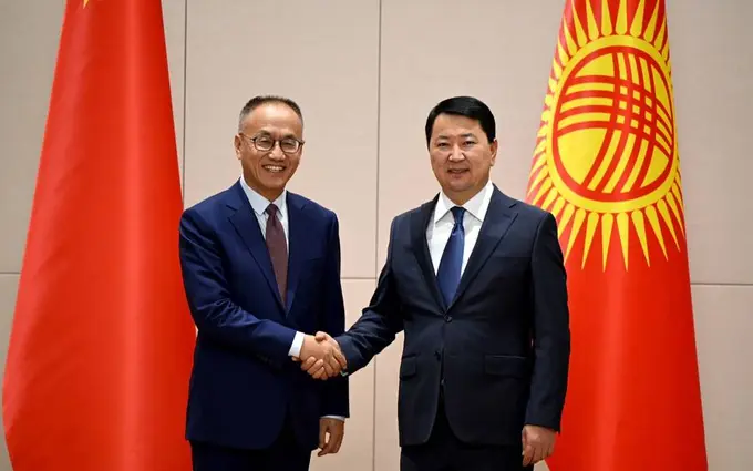 Kyrgyzstan, China review 11 joint projects, railway development