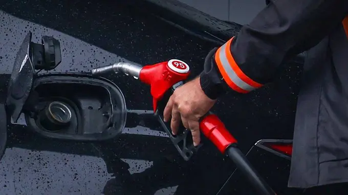 Rossiya benzin eksportini yil oxirigacha taqiqladi