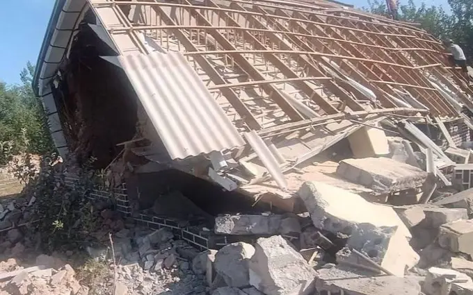 Denovda uyi buzilgan oila sug‘oriladigan yerni noqonuniy egallagani uchun bir necha bor ogohlantirilgan — Oliy sud