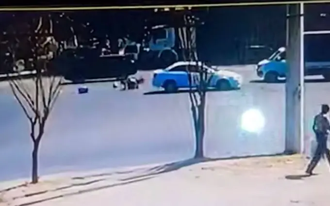 Toshkentda Lacetti urib yuborgan 23 yoshli skuter haydovchisi vafot etdi